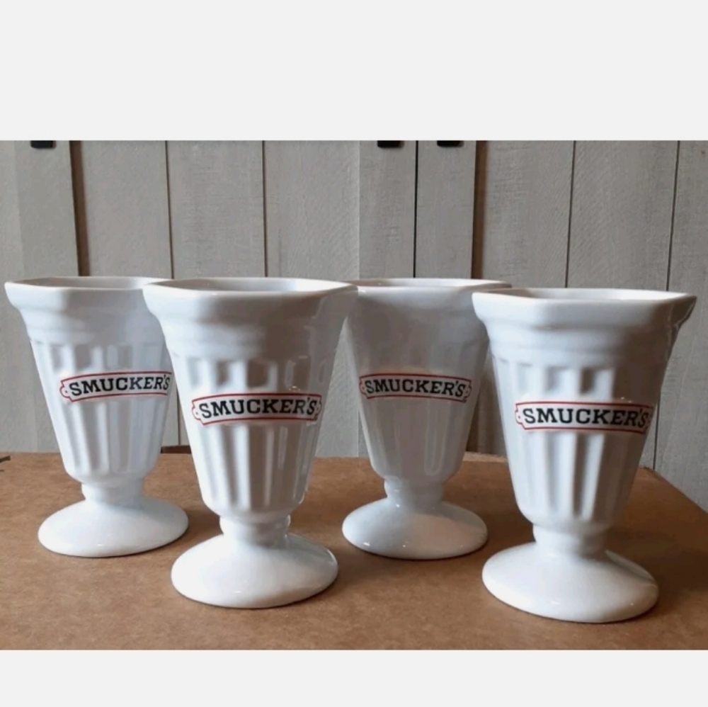 Smuckers Set of 4 White Ice Cream Footed Ceramic Sundae Parfait Dessert Cups